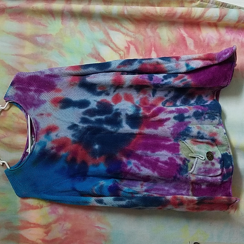 White Stag tie dye sweater with pocket